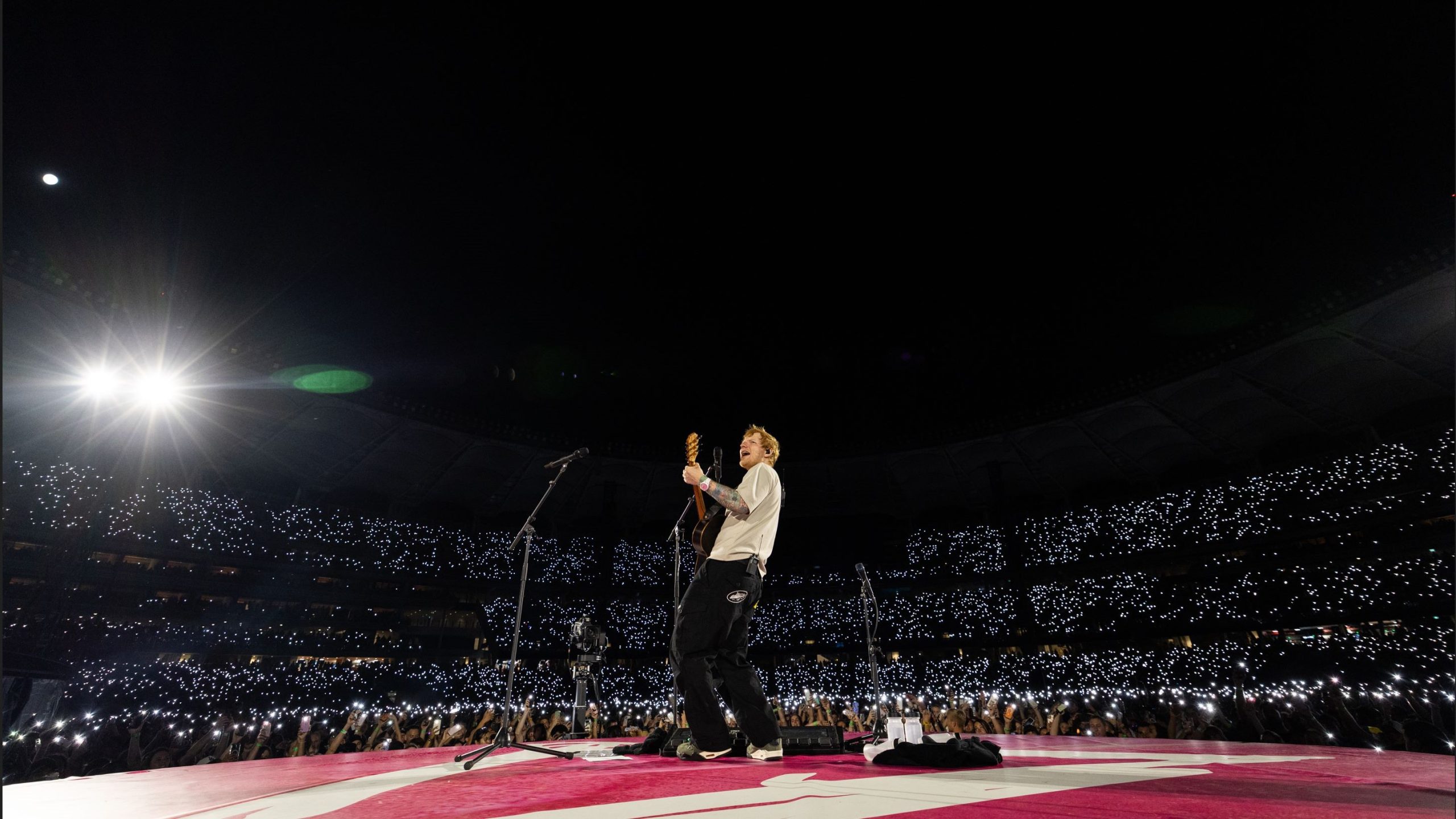 Ed Sheeran: LOOP Tour